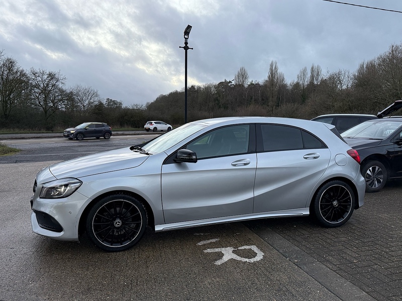 Mercedes-Benz A Class 1.6 A180 AMG Line (Premium) Hatchback 5dr Petrol 7G-DCT Euro 6 (s/s) (122 ps) - U10003677
