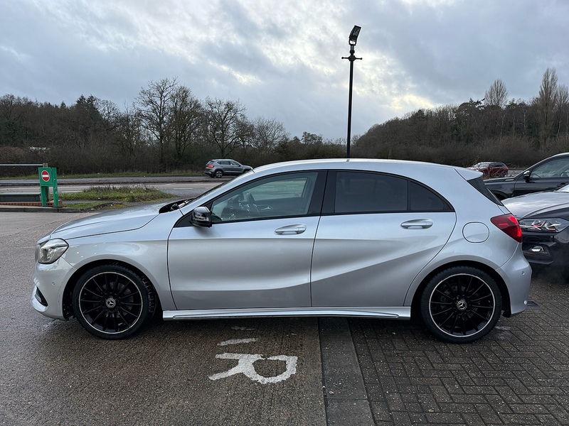 Mercedes-Benz A Class 1.6 A180 AMG Line (Premium) Hatchback 5dr Petrol 7G-DCT Euro 6 (s/s) (122 ps) - U10003677