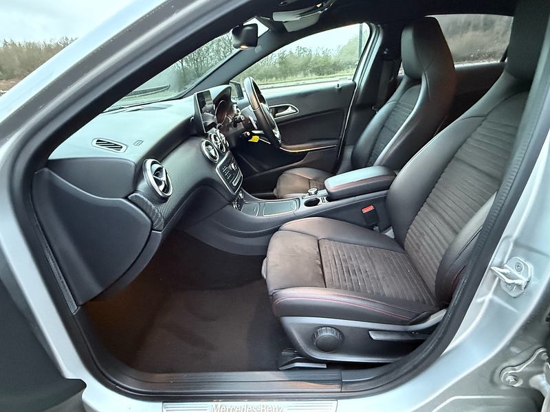 Mercedes-Benz A Class 1.6 A180 AMG Line (Premium) Hatchback 5dr Petrol 7G-DCT Euro 6 (s/s) (122 ps) - U10003677