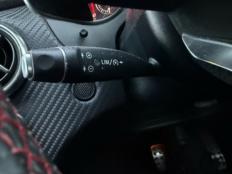 Mercedes-Benz A Class 1.6 A180 AMG Line (Premium) Hatchback 5dr Petrol 7G-DCT Euro 6 (s/s) (122 ps) - U10003677