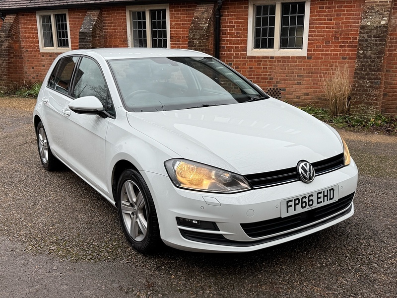 Volkswagen Golf 1.4 TSI BlueMotion Tech Match Edition Hatchback 5dr Petrol Manual Euro 6 (s/s) (125 ps) - U10003679