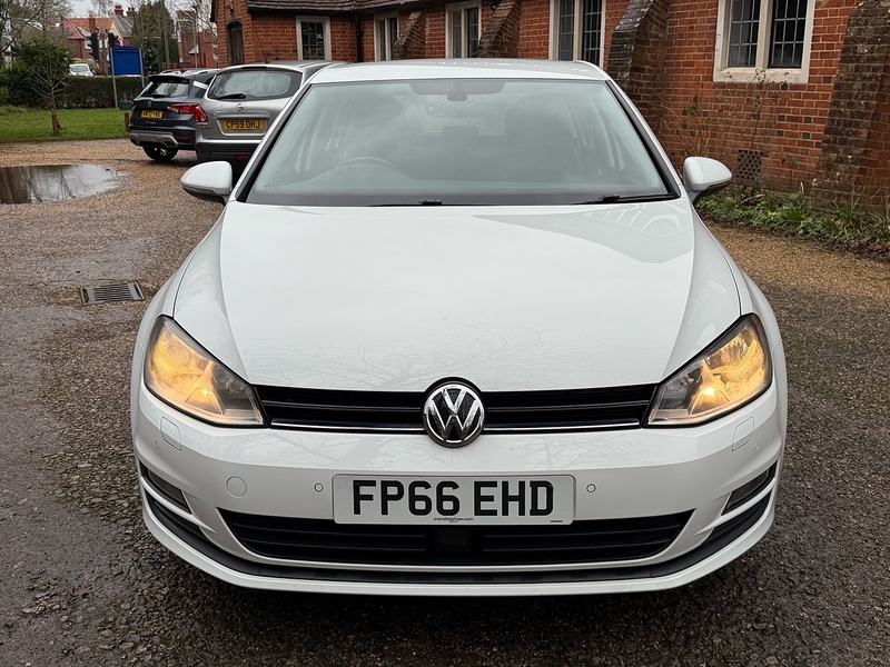 Volkswagen Golf 1.4 TSI BlueMotion Tech Match Edition Hatchback 5dr Petrol Manual Euro 6 (s/s) (125 ps) - U10003679
