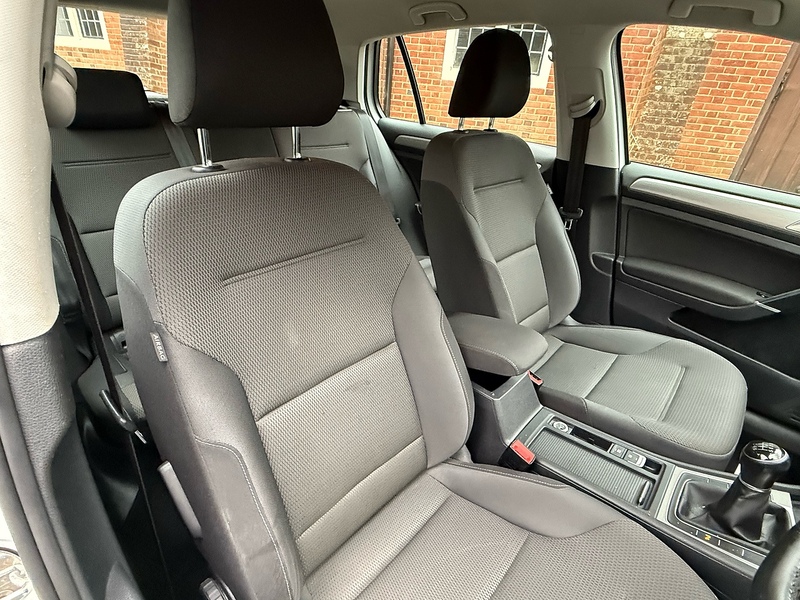 Volkswagen Golf 1.4 TSI BlueMotion Tech Match Edition Hatchback 5dr Petrol Manual Euro 6 (s/s) (125 ps) - U10003679