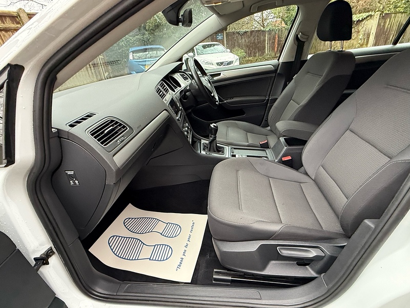 Volkswagen Golf 1.4 TSI BlueMotion Tech Match Edition Hatchback 5dr Petrol Manual Euro 6 (s/s) (125 ps) - U10003679