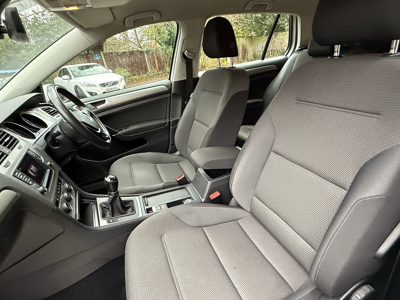 Volkswagen Golf 1.4 TSI BlueMotion Tech Match Edition Hatchback 5dr Petrol Manual Euro 6 (s/s) (125 ps) - U10003679