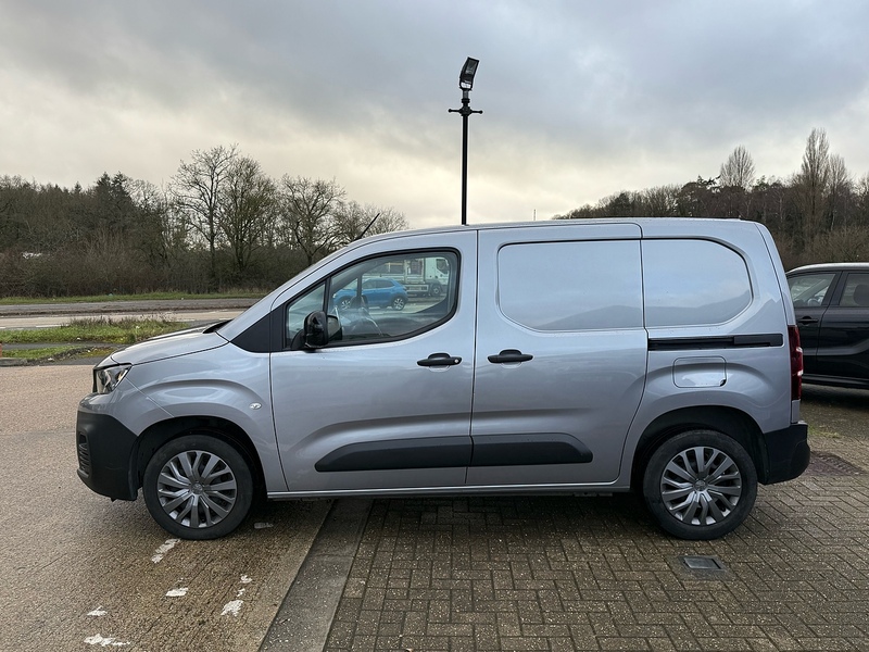 Peugeot Partner 1.5 BlueHDi 1000 Professional Premium Standard Panel Van 5dr Diesel Manual SWB Euro 6 (100 bhp) - U10003680