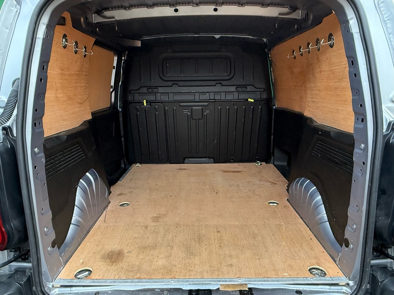 Peugeot Partner 1.5 BlueHDi 1000 Professional Premium Standard Panel Van 5dr Diesel Manual SWB Euro 6 (100 bhp) - U10003680