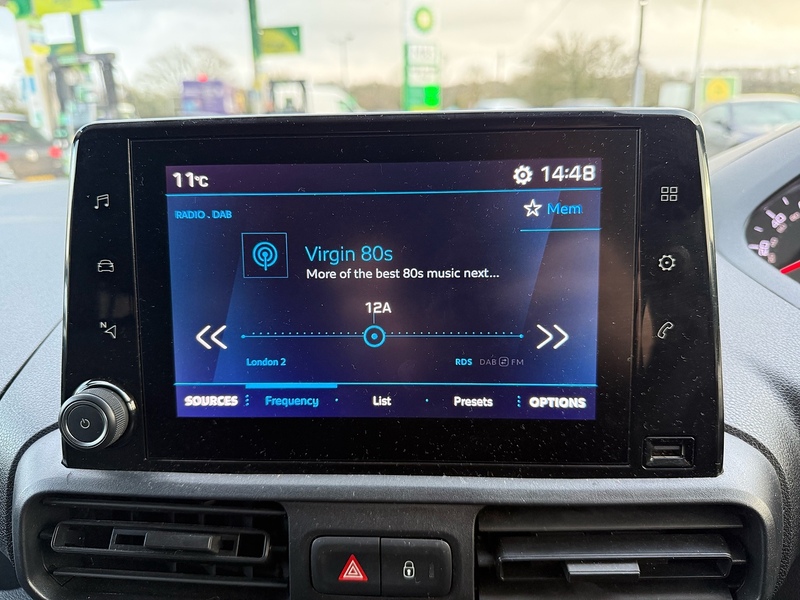 Peugeot Partner 1.5 BlueHDi 1000 Professional Premium Standard Panel Van 5dr Diesel Manual SWB Euro 6 (100 bhp) - U10003680