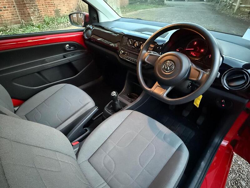 Volkswagen up! 1.0 Move up! Hatchback 3dr Petrol Manual Euro 5 (60 ps) - U10003682