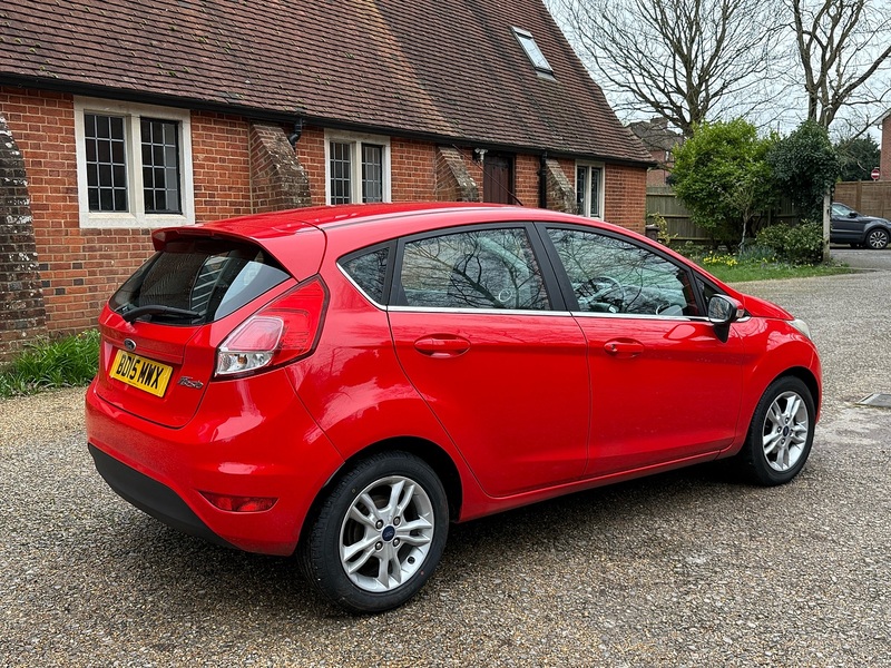 Ford Fiesta 1.5 TDCi Zetec Hatchback 5dr Diesel Manual Euro 5 (75 ps) - U10003686