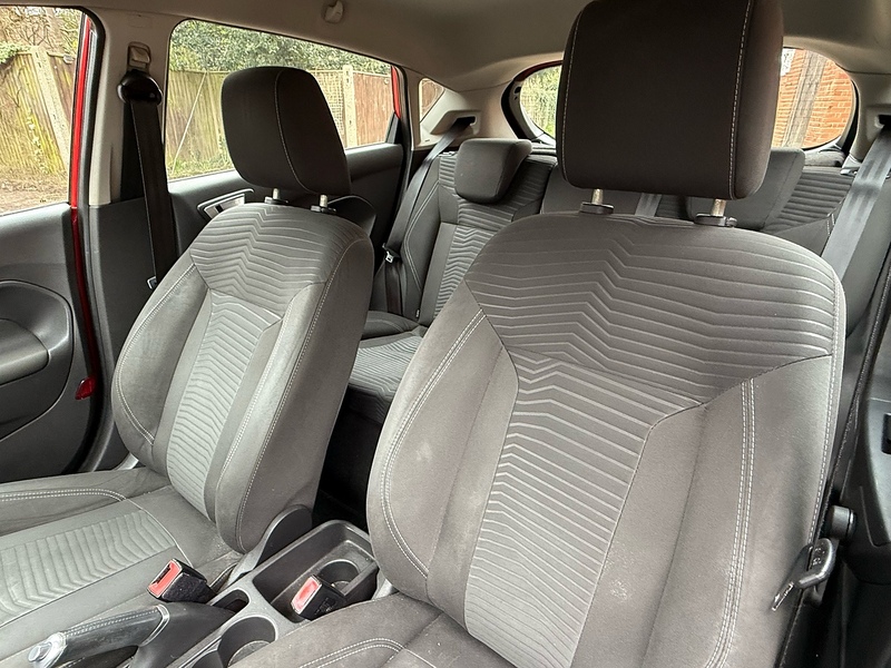 Ford Fiesta 1.5 TDCi Zetec Hatchback 5dr Diesel Manual Euro 5 (75 ps) - U10003686