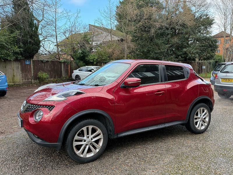 Nissan Juke 1.6 Acenta Premium SUV 5dr Petrol XTRON Euro 6 (117 ps) - U10003690