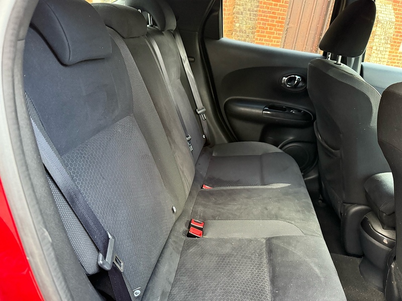 Nissan Juke 1.6 Acenta Premium SUV 5dr Petrol XTRON Euro 6 (117 ps) - U10003690