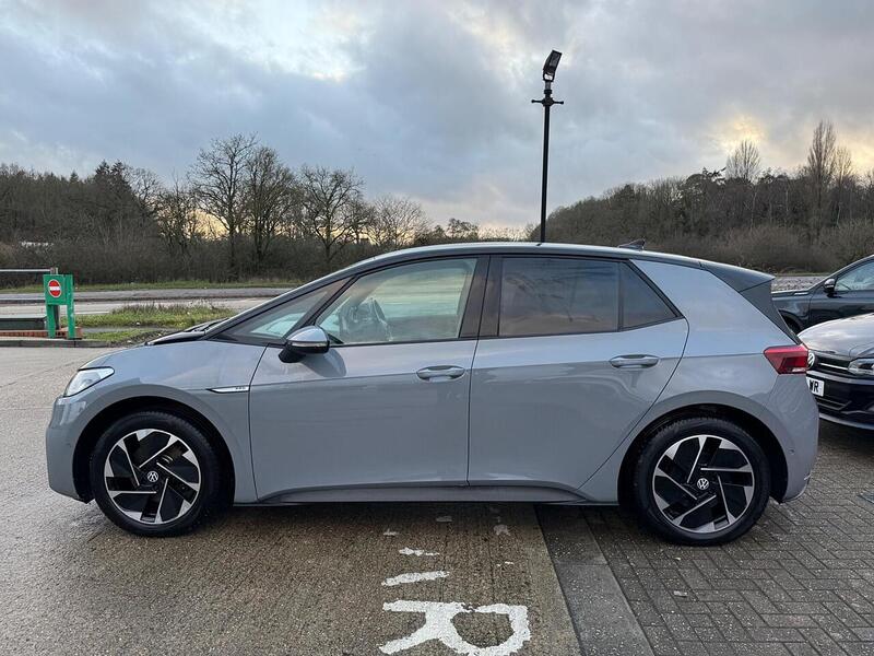 Volkswagen ID.3 Pro Performance 58kWh Life Hatchback 5dr Electric Auto (204 ps) - U10003696