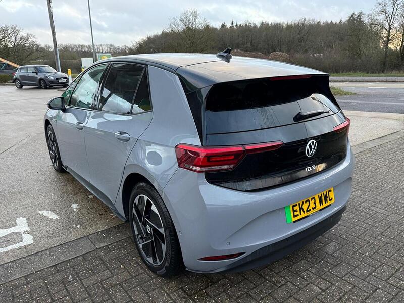 Volkswagen ID.3 Pro Performance 58kWh Life Hatchback 5dr Electric Auto (204 ps) - U10003696