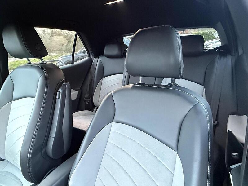 Volkswagen ID.3 Pro Performance 58kWh Life Hatchback 5dr Electric Auto (204 ps) - U10003696