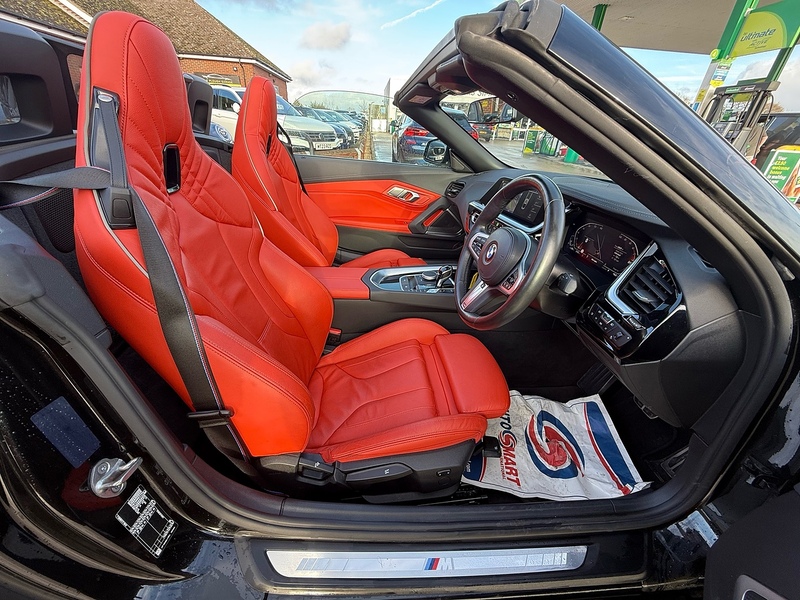 BMW Z4 2.0 20i M Sport Convertible 2dr Petrol Auto sDrive Euro 6 (s/s) (197 ps) - U10003697