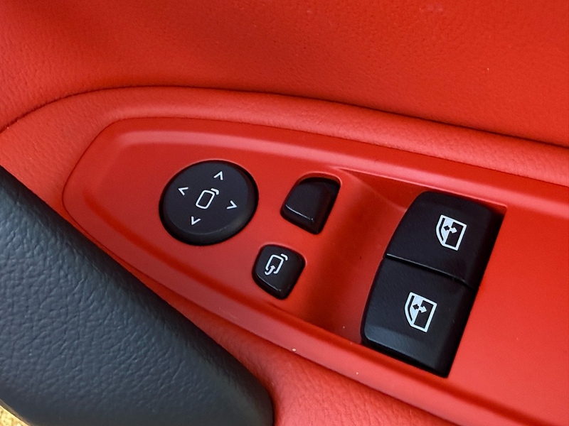 BMW Z4 2.0 20i M Sport Convertible 2dr Petrol Auto sDrive Euro 6 (s/s) (197 ps) - U10003697