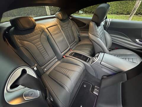 Mercedes-Benz S Class 4.0 S560 V8 BiTurbo AMG Line (Premium) Coupe 2dr Petrol G-Tronic Euro 6 (s/s) (469 ps) - U10003698