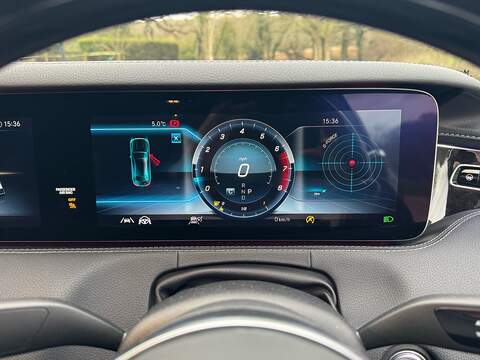 Mercedes-Benz S Class 4.0 S560 V8 BiTurbo AMG Line (Premium) Coupe 2dr Petrol G-Tronic Euro 6 (s/s) (469 ps) - U10003698