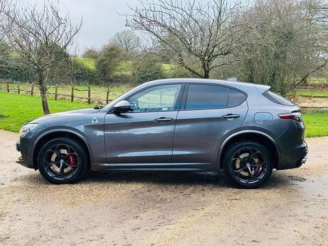 Alfa Romeo Stelvio 2.9 V6 Bi-Turbo Quadrifoglio Auto Q4 AWD Euro 6 (s/s) 5dr - U10003699