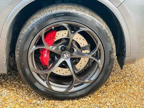 Alfa Romeo Stelvio 2.9 V6 Bi-Turbo Quadrifoglio Auto Q4 AWD Euro 6 (s/s) 5dr - U10003699