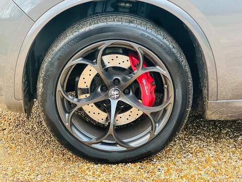 Alfa Romeo Stelvio 2.9 V6 Bi-Turbo Quadrifoglio Auto Q4 AWD Euro 6 (s/s) 5dr - U10003699