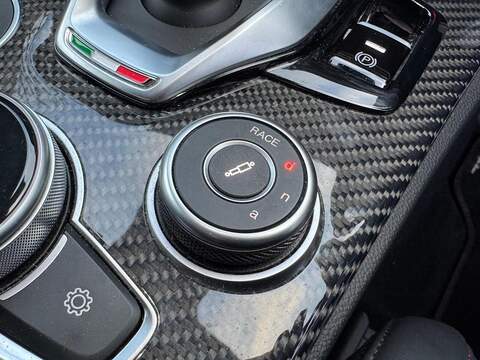 Alfa Romeo Stelvio 2.9 V6 Bi-Turbo Quadrifoglio Auto Q4 AWD Euro 6 (s/s) 5dr - U10003699