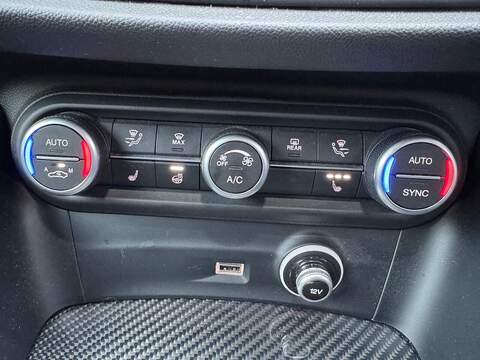 Alfa Romeo Stelvio 2.9 V6 Bi-Turbo Quadrifoglio Auto Q4 AWD Euro 6 (s/s) 5dr - U10003699