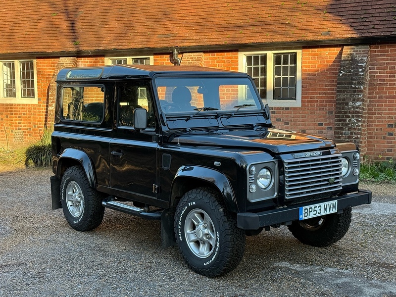 Land Rover Defender 90 2.5 TD5 XS Station Wagon 3dr Diesel Manual (282 g/km, 120 bhp) - U10003702