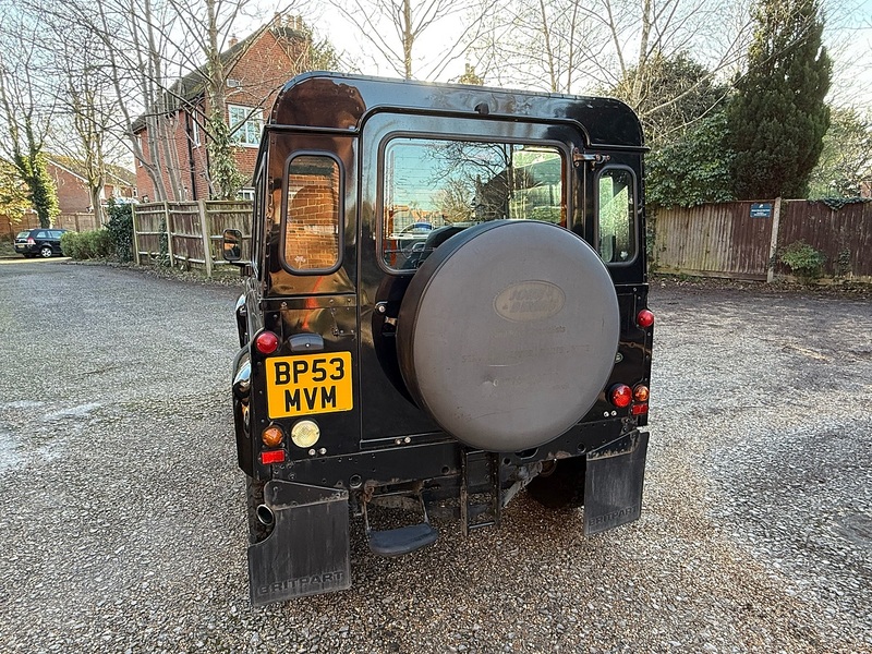 Land Rover Defender 90 2.5 TD5 XS Station Wagon 3dr Diesel Manual (282 g/km, 120 bhp) - U10003702