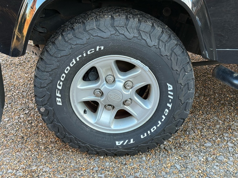 Land Rover Defender 90 2.5 TD5 XS Station Wagon 3dr Diesel Manual (282 g/km, 120 bhp) - U10003702