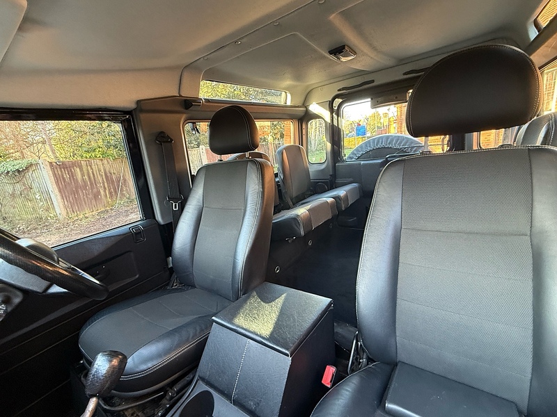 Land Rover Defender 90 2.5 TD5 XS Station Wagon 3dr Diesel Manual (282 g/km, 120 bhp) - U10003702