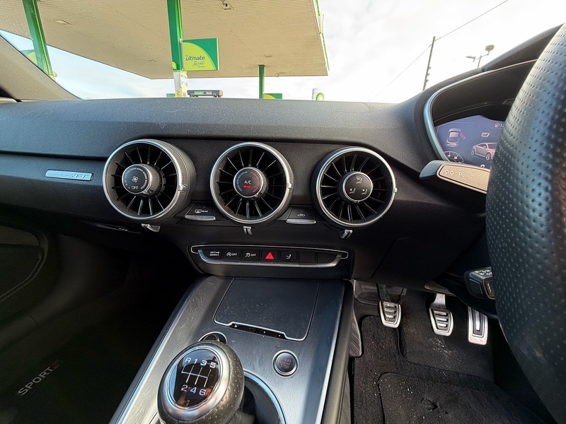Audi TT 1.8 TFSI S line Coupe 3dr Petrol Manual Euro 6 (s/s) (180 ps) - U10003706