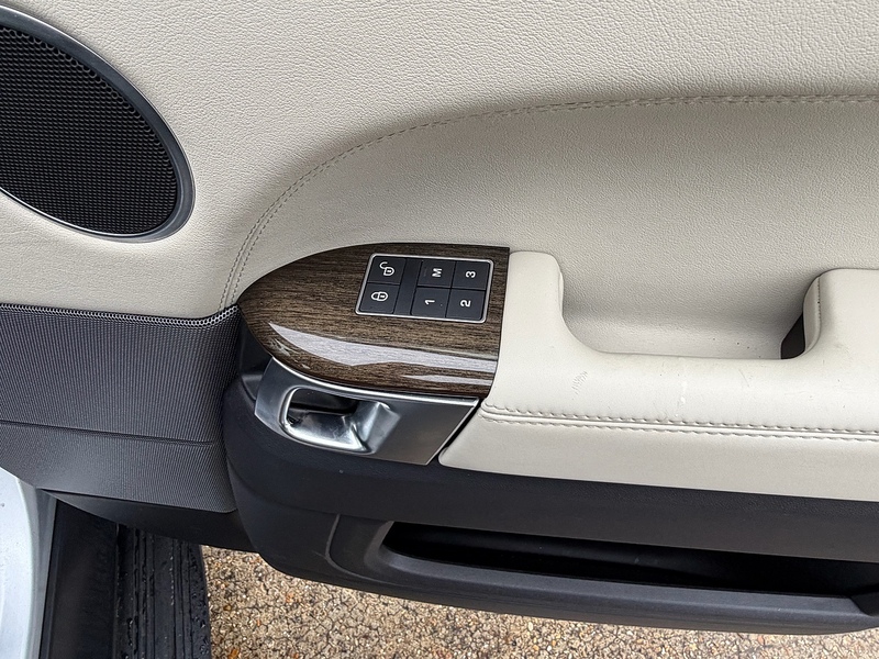 Land Rover Range Rover Sport 3.0 SD V6 HSE SUV 5dr Diesel Auto 4WD Euro 6 (s/s) (306 ps) - U10003707