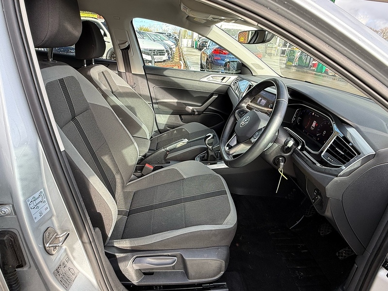 Volkswagen Polo 1.0 TSI Style Hatchback 5dr Petrol Manual Euro 6 (s/s) (95 ps) - U10003710