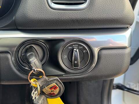 Porsche Cayman 3.4 981 S Coupe 2dr Petrol Manual Euro 5 (s/s) (325 ps) - U10003711