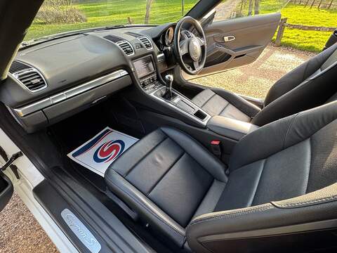 Porsche Cayman 3.4 981 S Coupe 2dr Petrol Manual Euro 5 (s/s) (325 ps) - U10003711