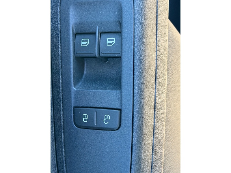 Volkswagen up! 1.0 Move up! Hatchback 5dr Petrol Manual Euro 6 (60 ps) - U10003712