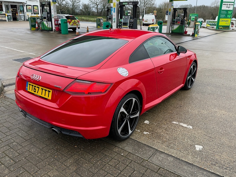 Audi TT 2.0 TFSI Black Edition Coupe 3dr Petrol S Tronic quattro Euro 6 (s/s) (230 ps) - U10003713