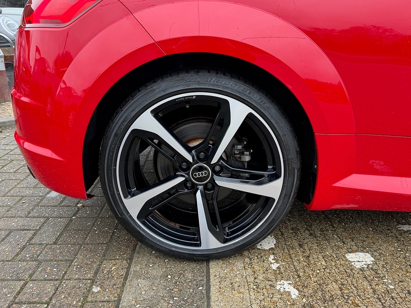 Audi TT 2.0 TFSI Black Edition Coupe 3dr Petrol S Tronic quattro Euro 6 (s/s) (230 ps) - U10003713