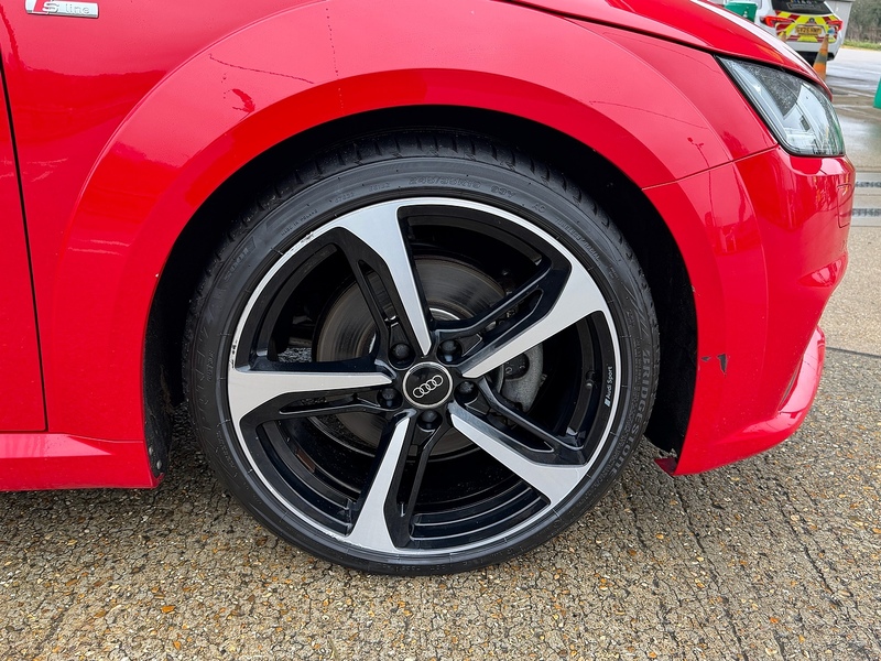 Audi TT 2.0 TFSI Black Edition Coupe 3dr Petrol S Tronic quattro Euro 6 (s/s) (230 ps) - U10003713