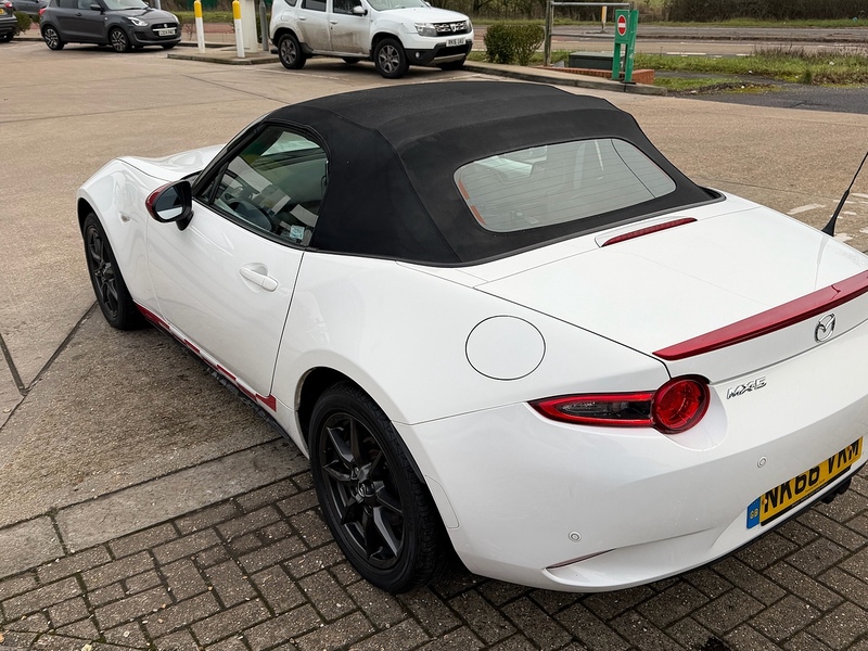 Mazda MX-5 1.5 SKYACTIV-G Icon Convertible 2dr Petrol Manual Euro 6 (131 ps) - U10003714