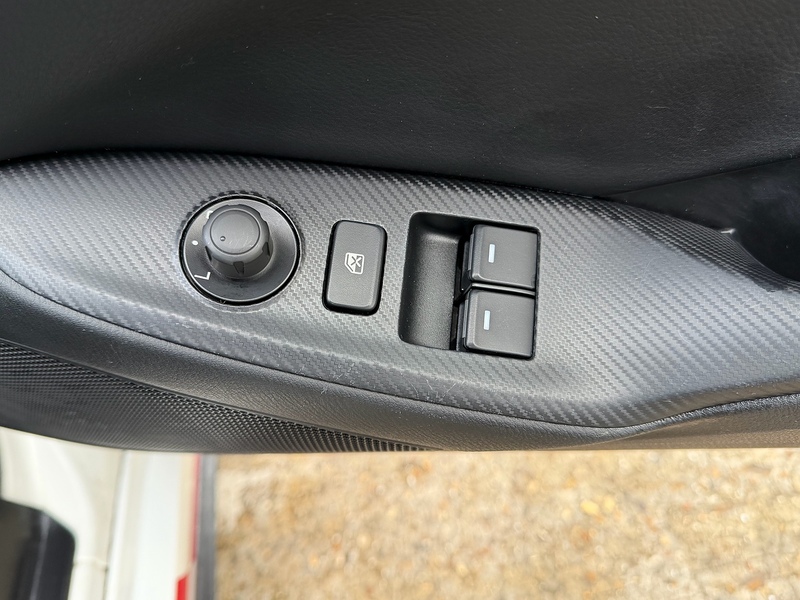 Mazda MX-5 1.5 SKYACTIV-G Icon Convertible 2dr Petrol Manual Euro 6 (131 ps) - U10003714