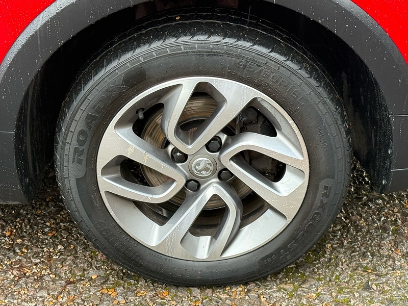 Vauxhall Crossland X 1.2 Turbo ecoTEC Tech Line Nav SUV 5dr Petrol Manual Euro 6 (s/s) (110 ps) - U10003717