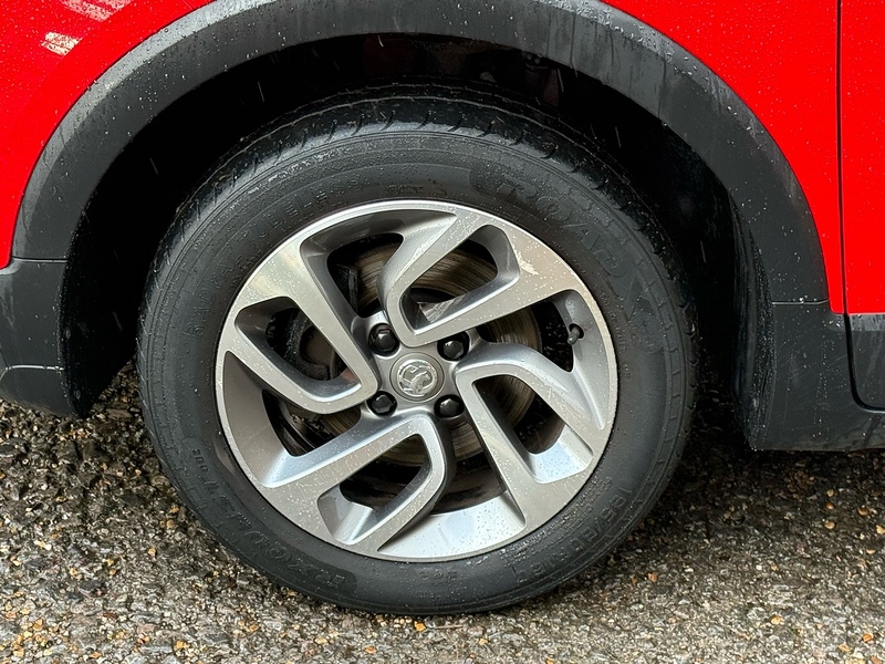 Vauxhall Crossland X 1.2 Turbo ecoTEC Tech Line Nav SUV 5dr Petrol Manual Euro 6 (s/s) (110 ps) - U10003717