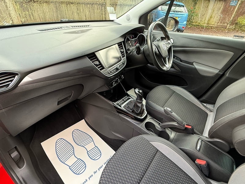 Vauxhall Crossland X 1.2 Turbo ecoTEC Tech Line Nav SUV 5dr Petrol Manual Euro 6 (s/s) (110 ps) - U10003717