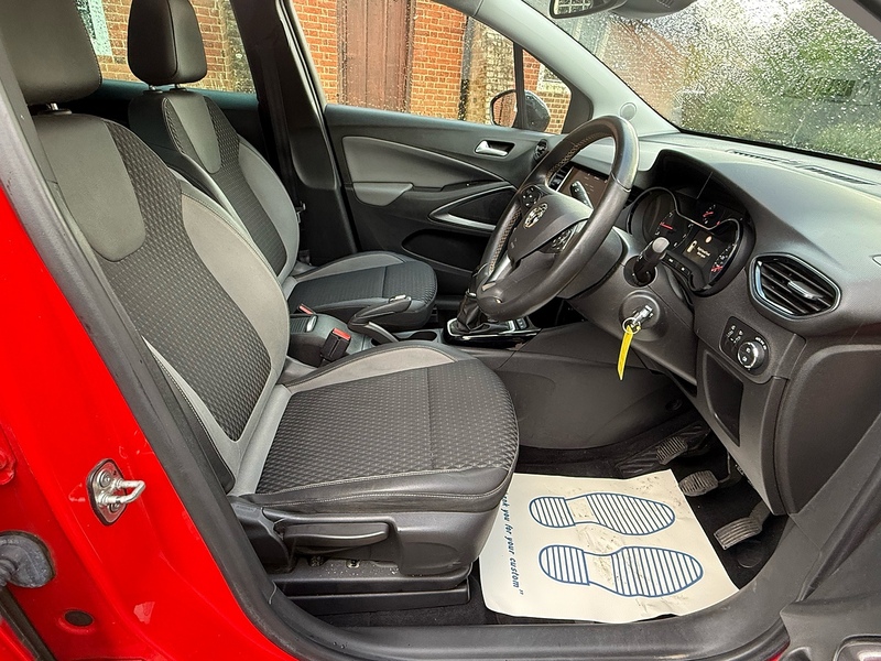 Vauxhall Crossland X 1.2 Turbo ecoTEC Tech Line Nav SUV 5dr Petrol Manual Euro 6 (s/s) (110 ps) - U10003717