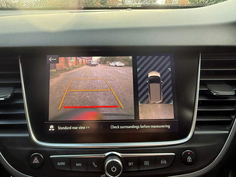 Vauxhall Crossland X 1.2 Turbo ecoTEC Tech Line Nav SUV 5dr Petrol Manual Euro 6 (s/s) (110 ps) - U10003717