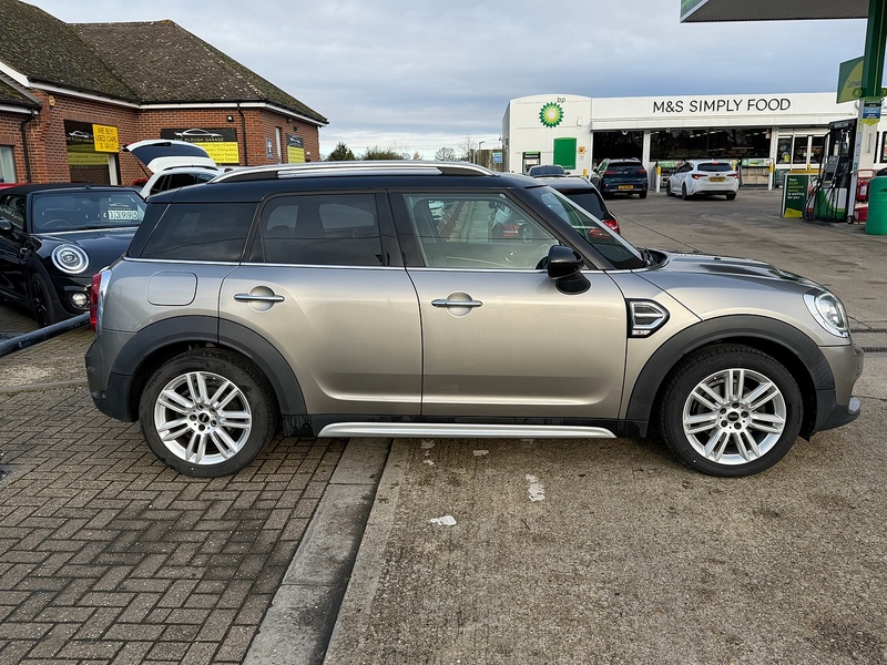 MINI Countryman 1.5 Cooper SUV 5dr Petrol Auto Euro 6 (s/s) (136 ps) - U10003719